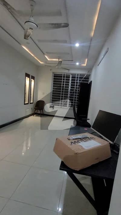 جی ۔ 13 اسلام آباد میں 2 کمروں کا 7 مرلہ بالائی پورشن 85.0 ہزار میں کرایہ پر دستیاب ہے۔