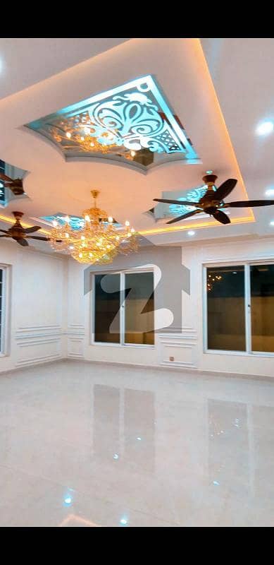 جی ۔ 13/4 جی ۔ 13,اسلام آباد میں 9 کمروں کا 1 کنال مکان 17.0 کروڑ میں برائے فروخت۔