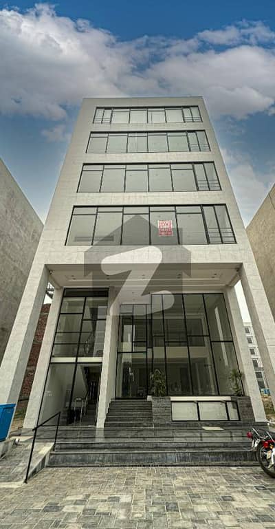 ڈی ایچ اے فیز 8 - بلاک سی ڈی ایچ اے فیز 8,ڈی ایچ اے ڈیفینس,لاہور میں 8 مرلہ عمارت 14.0 لاکھ میں کرایہ پر دستیاب ہے۔