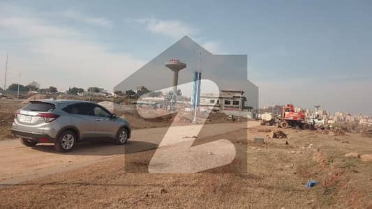 نیول اینکریج اسلام آباد میں 1 کنال رہائشی پلاٹ 1.55 کروڑ میں برائے فروخت۔