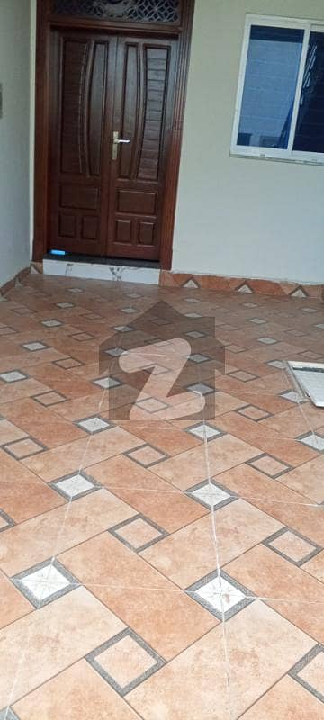 فیصل ٹاؤن - ایف ۔ 18 اسلام آباد میں 4 کمروں کا 5 مرلہ مکان 2.35 کروڑ میں برائے فروخت۔