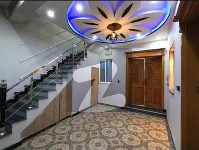 پشاور روڈ راولپنڈی میں 2 کمروں کا 5 مرلہ زیریں پورشن 60.0 ہزار میں کرایہ پر دستیاب ہے۔