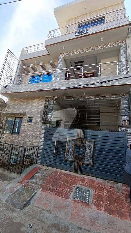 اڈیالہ روڈ راولپنڈی میں 5 کمروں کا 5 مرلہ مکان 1.25 کروڑ میں برائے فروخت۔ اڈیالہ روڈ راولپنڈی میں 5 کمروں کا 5 مرلہ مکان 1.25 کروڑ میں برائے فروخت۔