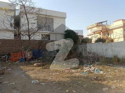 Plot Near To Park Road Ayub Park