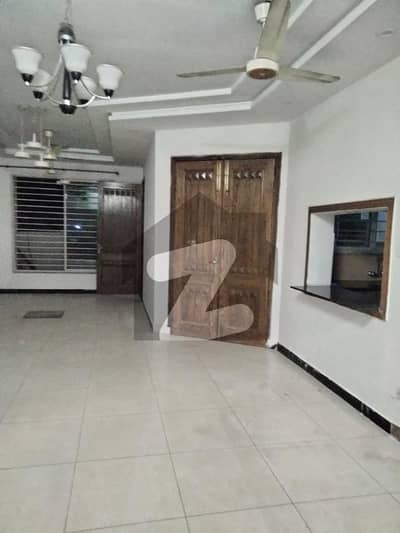 Centrally Located Lower Portion Available In G-11/1 For rent