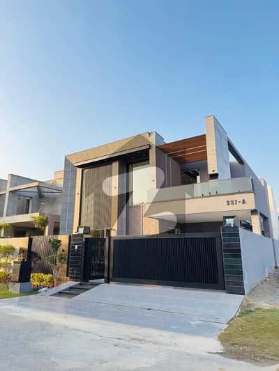 1 KANAL MODERN HOUSE FOR SALE IN DHA PHASE 6