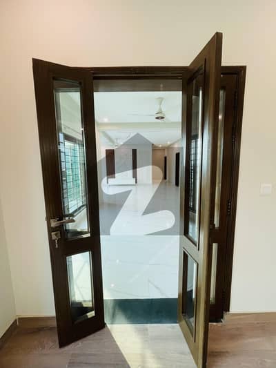 Brand New Open View Luxury Apartment 4 Bedrooms For Rent