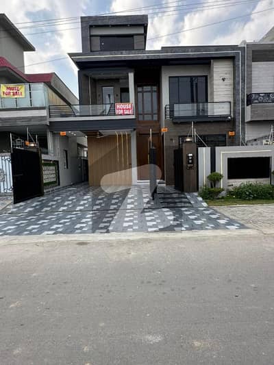 **Short Title:** 10 Marla House for Sale in F-Block, Central Park (Demand 410 Lac)