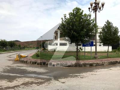 بحریہ ٹاؤن فیز 8 بحریہ ٹاؤن راولپنڈی,راولپنڈی میں 10 مرلہ رہائشی پلاٹ 82.0 لاکھ میں برائے فروخت۔