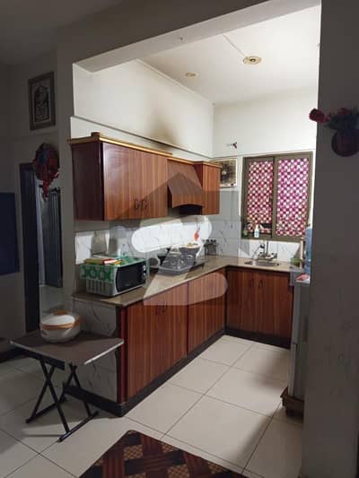 کنگز کاٹیجز گلستانِِ جوہر ۔ بلاک 7,گلستانِ جوہر,کراچی میں 3 کمروں کا 6 مرلہ فلیٹ 1.55 کروڑ میں برائے فروخت۔