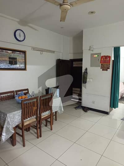 گلستانِِ جوہر ۔ بلاک 7 گلستانِ جوہر,کراچی میں 3 کمروں کا 6 مرلہ فلیٹ 1.55 کروڑ میں برائے فروخت۔