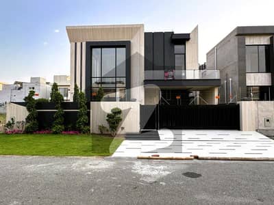 ڈی ایچ اے فیز 6 ڈیفنس (ڈی ایچ اے),لاہور میں 5 کمروں کا 1 کنال مکان 8.79 کروڑ میں برائے فروخت۔