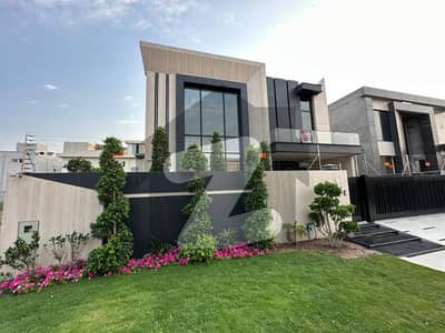 1 Kanal Out Standing Top Quality Ultra Modern House Close To Defense Raya