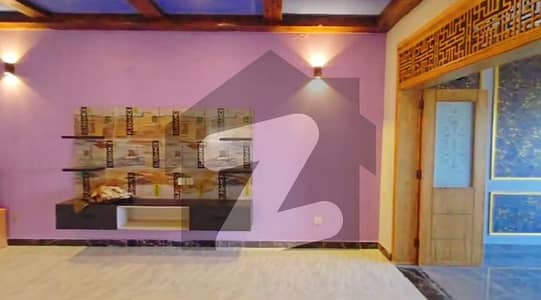 ایل ڈی اے ایوینیو لاہور میں 6 کمروں کا 10 مرلہ مکان 3.35 کروڑ میں برائے فروخت۔