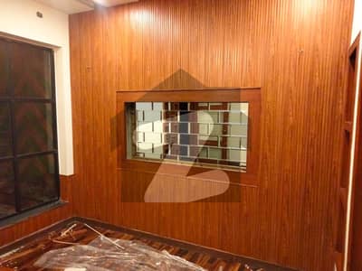 ویلینشیاء ۔ بلاک بی ویلینشیاء ہاؤسنگ سوسائٹی,لاہور میں 6 کمروں کا 1 کنال مکان 8.8 کروڑ میں برائے فروخت۔ ویلینشیاء ۔ بلاک بی ویلینشیاء ہاؤسنگ سوسائٹی,لاہور میں 6 کمروں کا 1 کنال مکان 8.8 کروڑ میں برائے فروخت۔