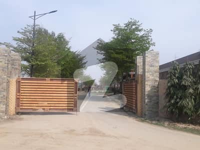 برکی روڈ کینٹ,لاہور میں 2 کنال رہائشی پلاٹ 2.0 کروڑ میں برائے فروخت۔