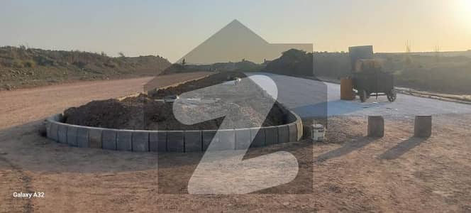 Street No. 10 - Margalla Hills Facing - Level & Heighted Land - 2nd Transfer - Possession Expected Within 3 Months - C-14 Islamabad
