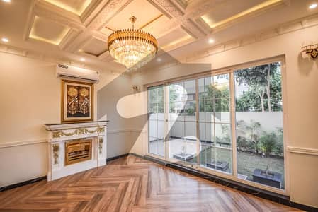 ڈی ایچ اے فیز 7 ڈیفنس (ڈی ایچ اے),لاہور میں 3 کمروں کا 1 کنال زیریں پورشن 1.6 لاکھ میں کرایہ پر دستیاب ہے۔ ڈی ایچ اے فیز 7 ڈیفنس (ڈی ایچ اے),لاہور میں 3 کمروں کا 1 کنال زیریں پورشن 1.6 لاکھ میں کرایہ پر دستیاب ہے۔