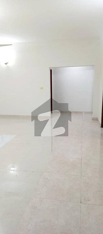 3 X Beds Apartment For Rent