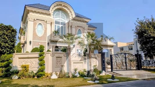 Classic Spanish White House Brand new One Kanal Near Park