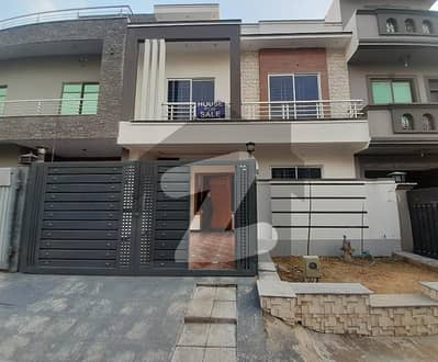 House For Sale 4 Marla Brand New 1st Entry