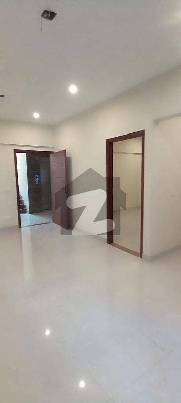 ڈی ایچ اے فیز 6 ڈی ایچ اے ڈیفینس,کراچی میں 2 کمروں کا 4 مرلہ فلیٹ 1.8 کروڑ میں برائے فروخت۔