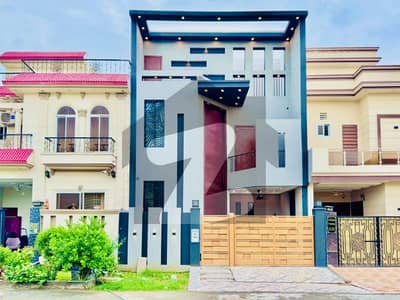 سٹی ہاؤسنگ سوسائٹی گوجرانوالہ میں 4 کمروں کا 5 مرلہ مکان 2.0 کروڑ میں برائے فروخت۔