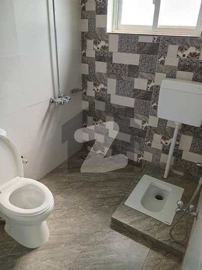 بحریہ آرچرڈ فیز 1 ۔ ایسٹزن بحریہ آرچرڈ فیز 1,بحریہ آرچرڈ,لاہور میں 3 کمروں کا 5 مرلہ مکان 1.55 کروڑ میں برائے فروخت۔