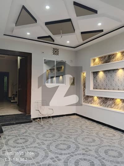 ماڈل ٹاؤن ملتان میں 3 کمروں کا 5 مرلہ بالائی پورشن 72.0 ہزار میں کرایہ پر دستیاب ہے۔