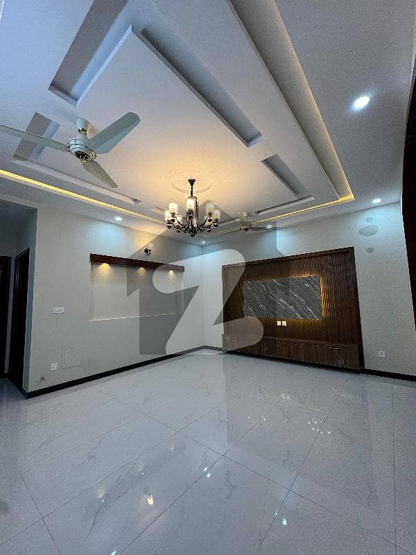 10 Marla Like Brnad New House For Rent In G13 10 Marla Like Brnad New House For Rent In G13