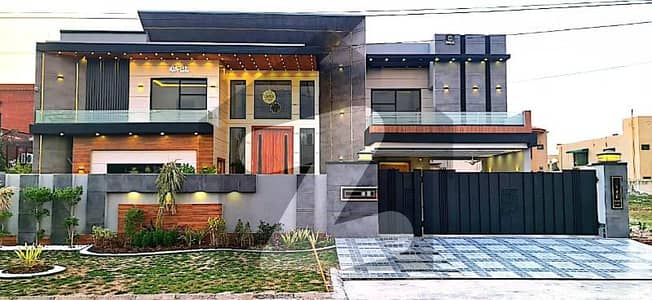 ویلینشیاء ہاؤسنگ سوسائٹی لاہور میں 6 کمروں کا 2 کنال مکان 18.0 کروڑ میں برائے فروخت۔