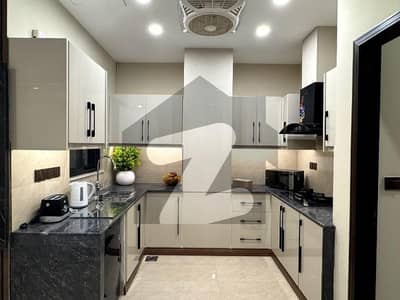 ڈی ایچ اے ڈیفینس فیز 2 ڈی ایچ اے ڈیفینس,اسلام آباد میں 8 مرلہ فلیٹ 5.3 کروڑ میں برائے فروخت۔