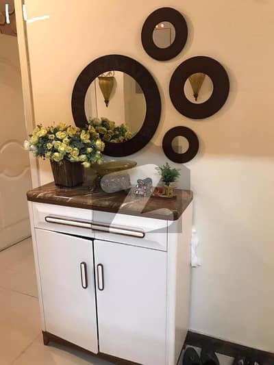 10 MARLA 3 BEDROOMS APARTMENT AVAILABLE FOR RENT