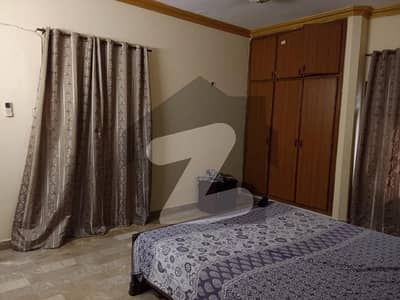 MODERN 2-BEDROOM APARTMENT FOR RENT IN BUKHARI COMMERCIAL