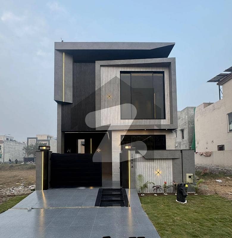 Modern Design 5 Marla House With Swimming Pool Modern Design 5 Marla House With Swimming Pool