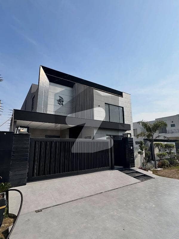 1 Kanal ultra Modern House 1 Kanal ultra Modern House