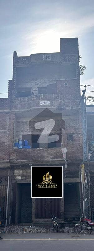 مالی پورہ لاہور میں 10 مرلہ عمارت 4.0 لاکھ میں کرایہ پر دستیاب ہے۔