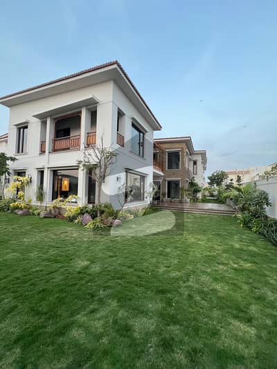 4000 Square Yards Ultra Luxury House Phase 8