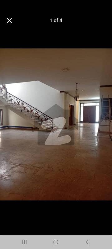 666 Yards Bungalow For Rent