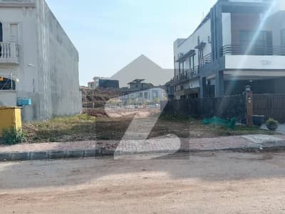 بحریہ ٹاؤن فیز 8 ۔ بلاک ایل بحریہ ٹاؤن فیز 8,بحریہ ٹاؤن راولپنڈی,راولپنڈی میں 10 مرلہ رہائشی پلاٹ 88.0 لاکھ میں برائے فروخت۔ بحریہ ٹاؤن فیز 8 ۔ بلاک ایل بحریہ ٹاؤن فیز 8,بحریہ ٹاؤن راولپنڈی,راولپنڈی میں 10 مرلہ رہائشی پلاٹ 88.0 لاکھ میں برائے فروخت۔