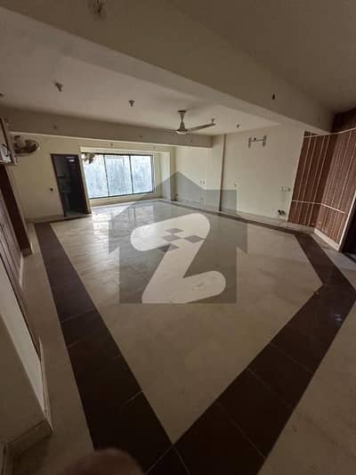 شاہراہِ فیصل کراچی میں 4 مرلہ دفتر 75.0 ہزار میں کرایہ پر دستیاب ہے۔