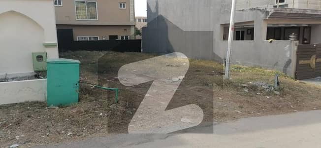 7 MARLA RESIDENTIAL PLOT FOR SALE IN USMAN BLOCK