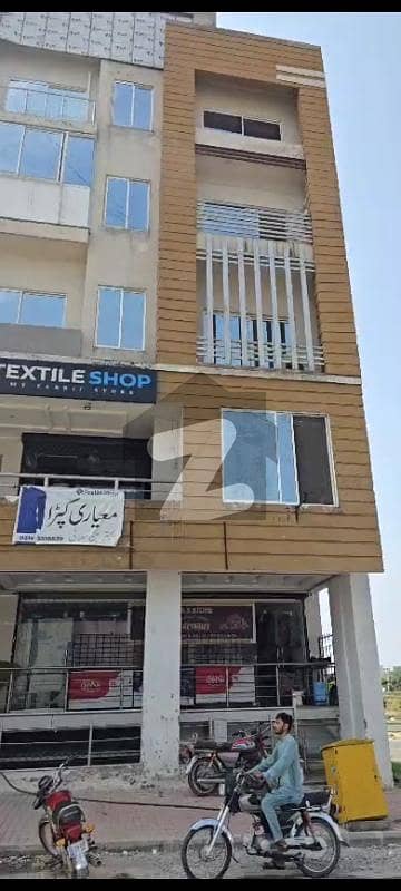 بحریہ ٹاؤن فیز 8 ۔ بلاک ای بحریہ ٹاؤن فیز 8,بحریہ ٹاؤن راولپنڈی,راولپنڈی میں 5 مرلہ دکان 1.28 کروڑ میں برائے فروخت۔