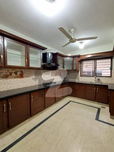 12 Marla upper portion available for rent in Media town A block 12 Marla upper portion available for rent in Media town A block