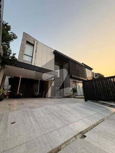 1 Kanal Stunning Luxurious Villa Phase 7 DHA Lahore