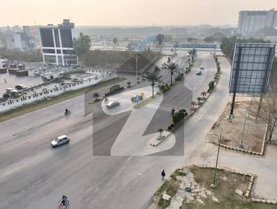 ڈی ایچ اے فیز 8 - کمرشل براڈوے ڈی ایچ اے فیز 8,ڈیفنس (ڈی ایچ اے),لاہور میں 8 مرلہ کمرشل پلاٹ 9.5 کروڑ میں برائے فروخت۔ ڈی ایچ اے فیز 8 - کمرشل براڈوے ڈی ایچ اے فیز 8,ڈیفنس (ڈی ایچ اے),لاہور میں 8 مرلہ کمرشل پلاٹ 9.5 کروڑ میں برائے فروخت۔