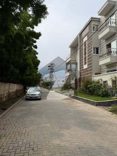 ڈی ایچ اے فیز 8 ڈی ایچ اے ڈیفینس,کراچی میں 4 مرلہ رہائشی پلاٹ 3.7 کروڑ میں برائے فروخت۔