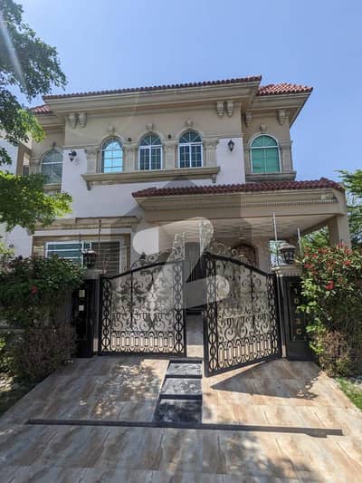 8-MARLA ELEGANT AND SUPER HOT LOCATED FURNISHED BUNGALOW IS AVAILABLE IN THE BEST BLOCK OF DHA LAHORE