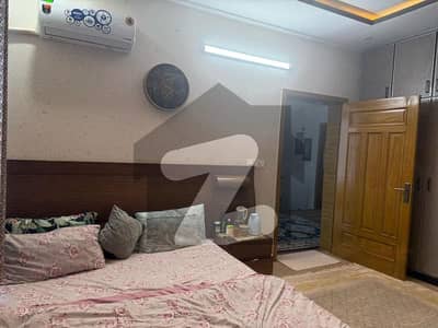 25/40 Ground portion available for Rent in G13