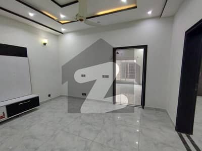 10 MARLA UPPER PORTION AVAILABLE FOR RENT I BAHRIA TOWN LAHORE